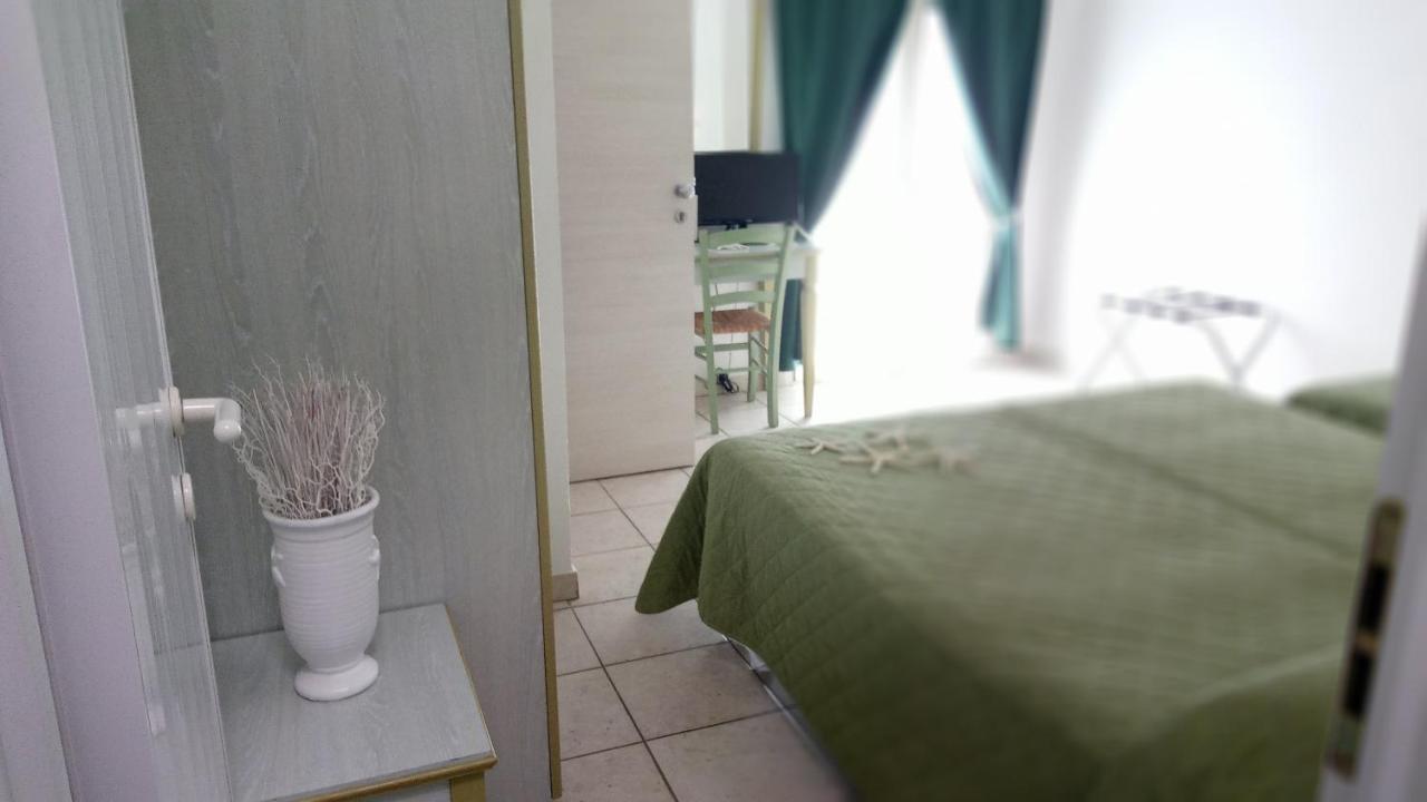 Hotel Philadelphia Cattolica Esterno foto