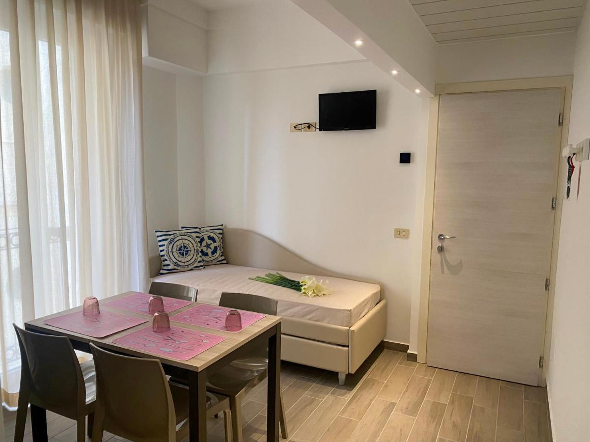 Hotel Philadelphia Cattolica Esterno foto