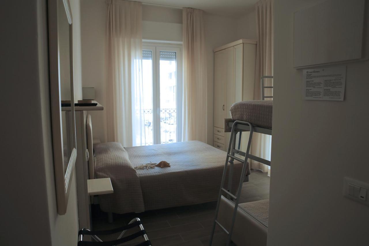 Hotel Philadelphia Cattolica Esterno foto