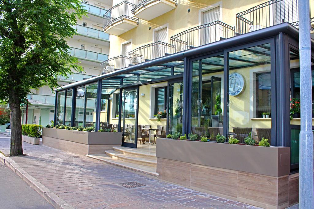 Hotel Philadelphia Cattolica Esterno foto